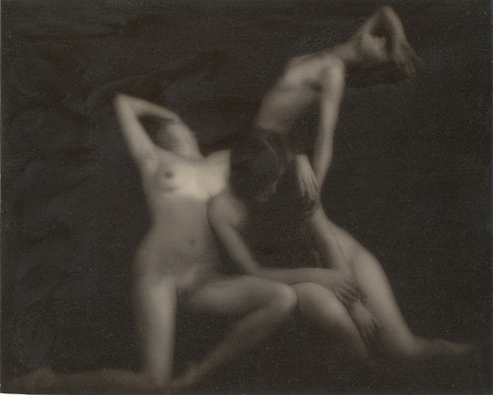 Гринберг этюд движения 1926 обнаженная танцовщица советская фотография