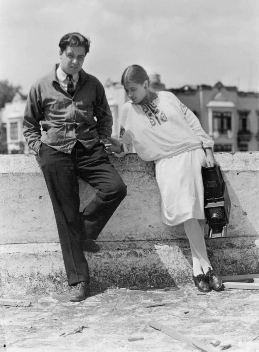 Тина Модотти камера Корона Мигель Коваррубиас Мексика 1924