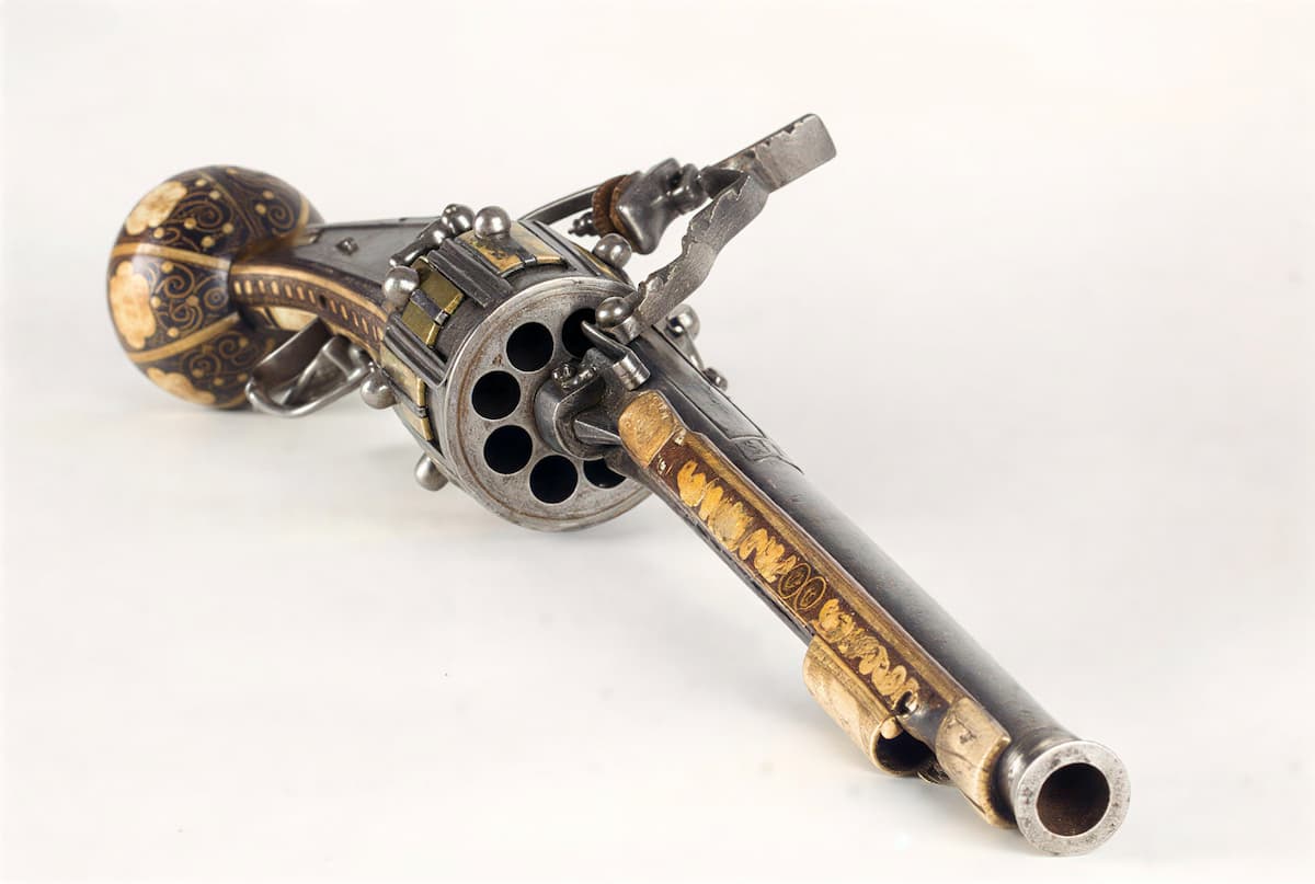 Револьвер Ганса Стоплера 1597 года из Нюрнберга &mdash; самый старый сохранившийся револьвер в мире