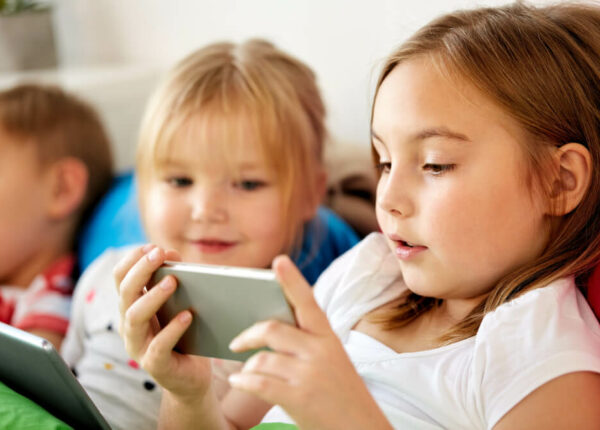 Детские приложения на телефон: что поставить подростку