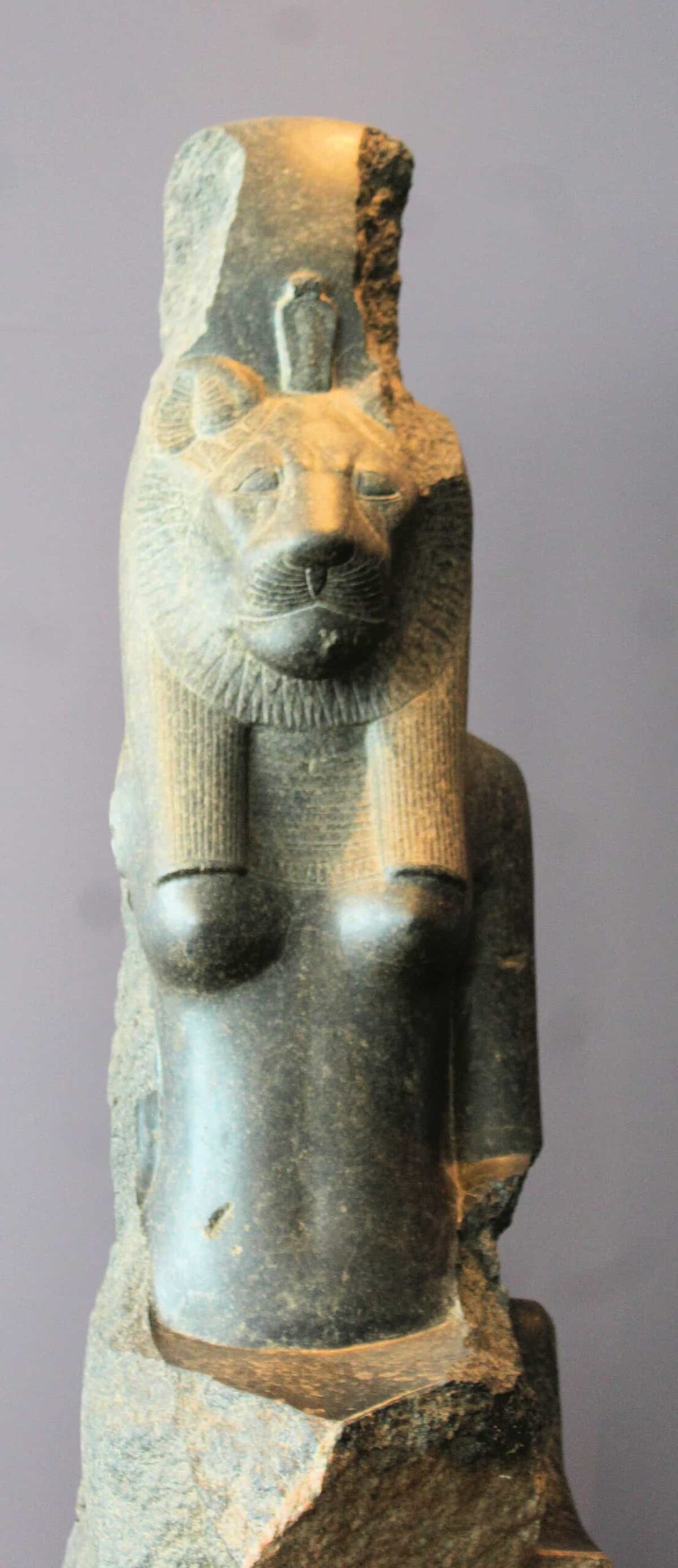 Статуя богини Сехмет