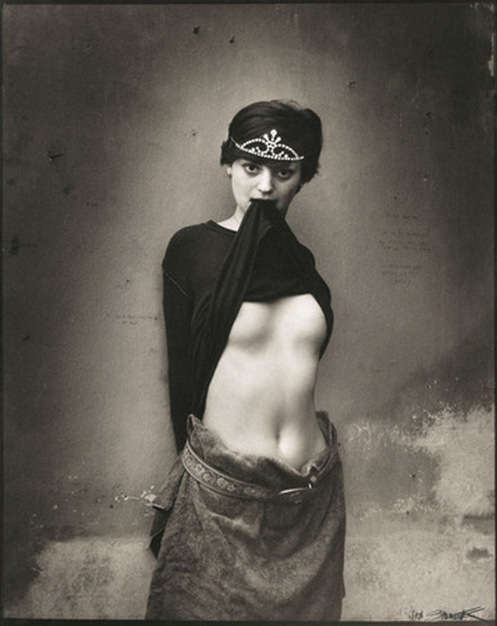 Мария &mdash; работа чешского фотохудожника Яна Саудека с религиозным подтекстом