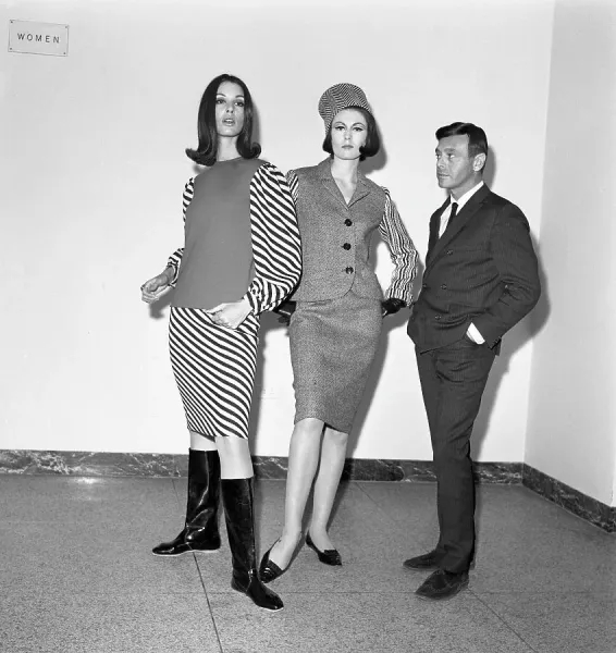 Руди Гернрайх с моделями в разноцветной одежде