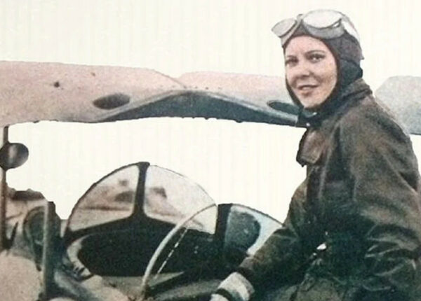 Сабиха Гёкчен: сирота из приюта, ставшая первой в мире женщиной-пилотом истребителя