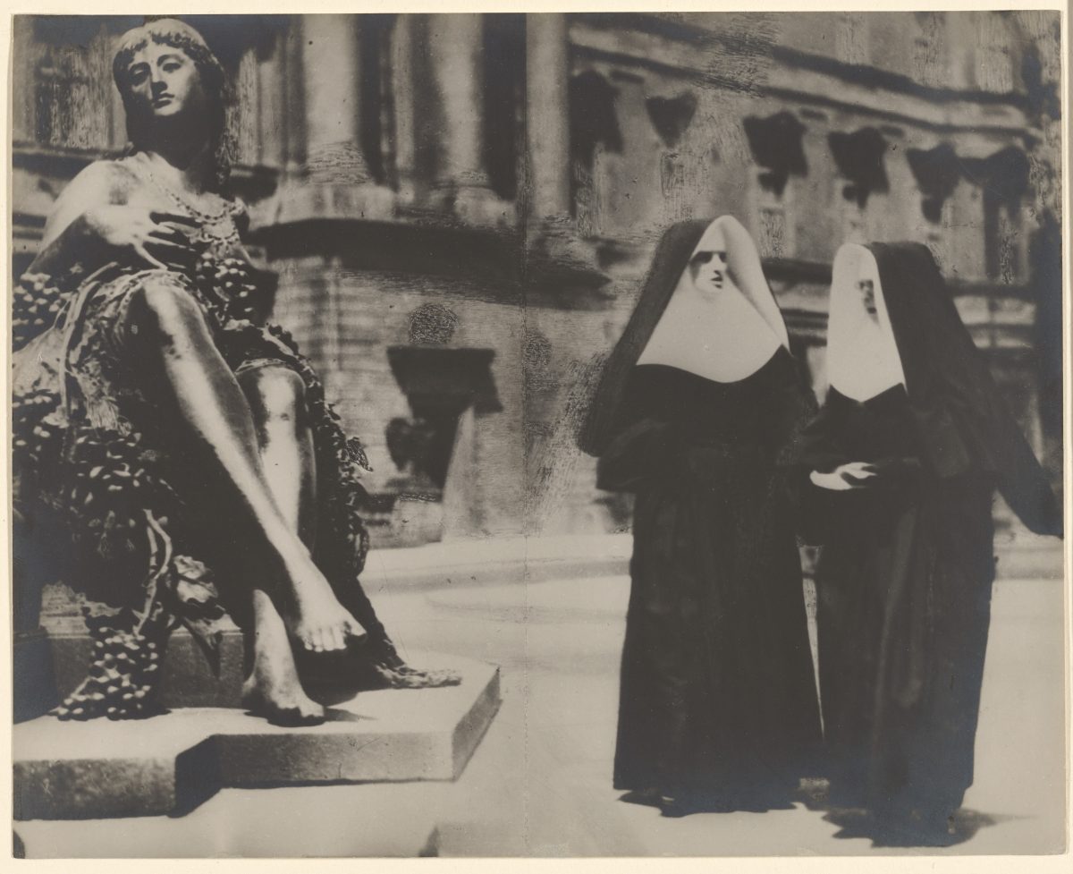 street scene berlin 1930 tina modotti