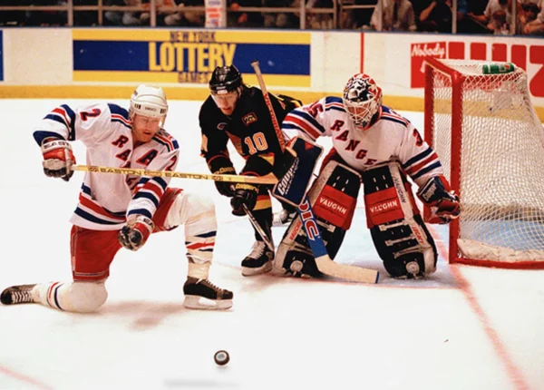 Судья кричал «это незаконно», а 12 лет спустя Буре вошёл в список 100 величайших