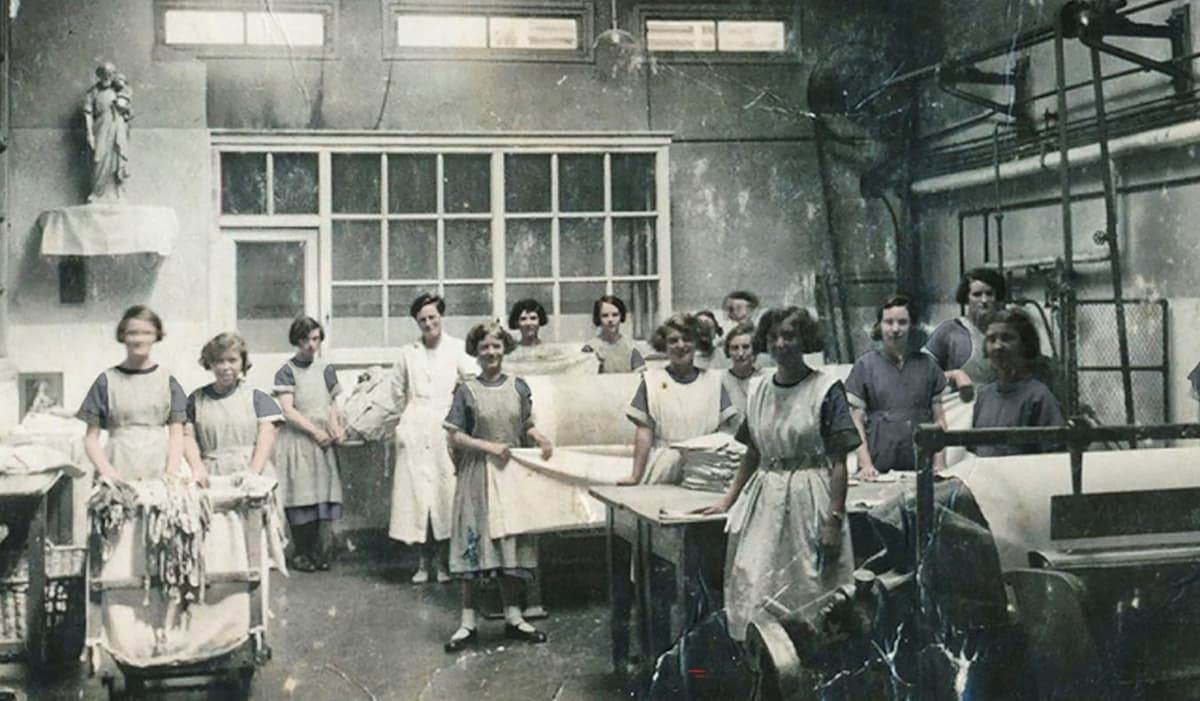 Интерьер прачечной Магдалины на Шон МакДермот-стрит в Дублине, 1996 год