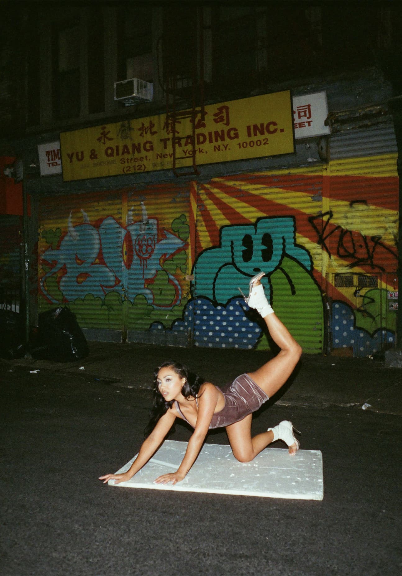 Перформер андеграундной сцены Парижа, фотосерия Шанель Виктор