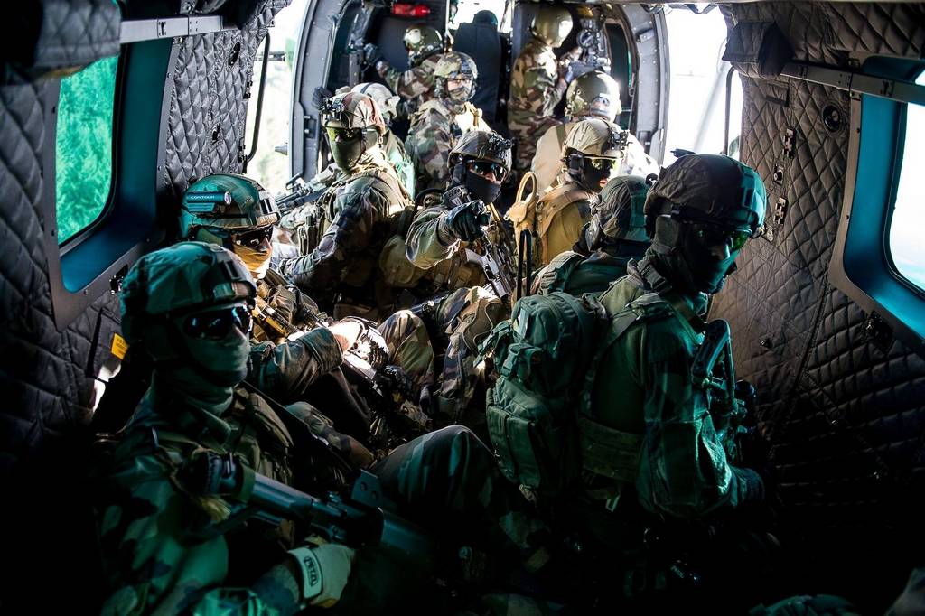 Десантники второго парашютного полка Иностранного легиона