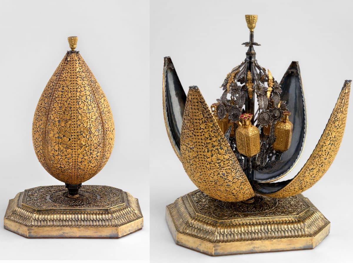Индийский аттардан в форме лотоса, золото и серебро, 1870-е