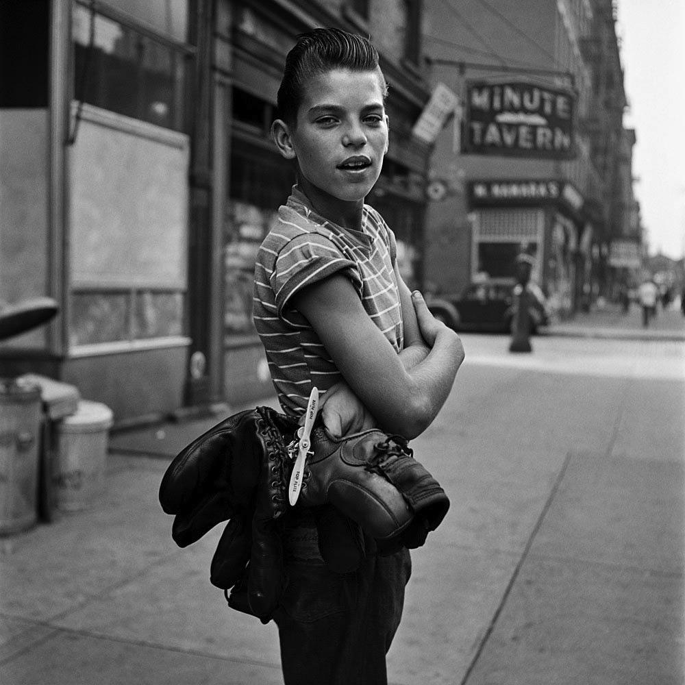 Уличная фотография Вивиан Майер Нью-Йорк 1954 чёрно-белый снимок
