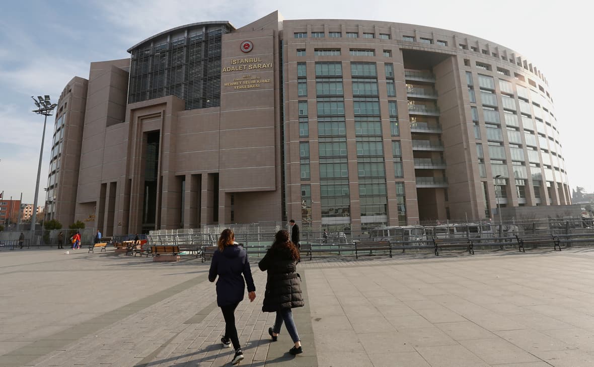 Здание суда Чаглаян в Стамбуле, где проходили слушания по делу о наркотиках