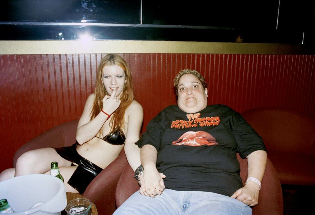 Постоянная посетительница бара в Рокавей-Парке, фото Джулианы Бизли