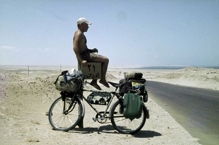 Хайнц Штуке на берегу Красного моря, 1963 год &mdash; начало кругосветного путешествия