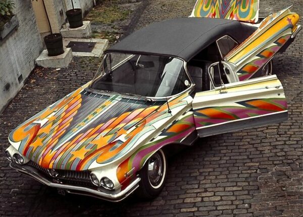 Porsche из церковных витражей, Ferrari из электронного мусора — 50 автомобилей, переставших быть просто машинами