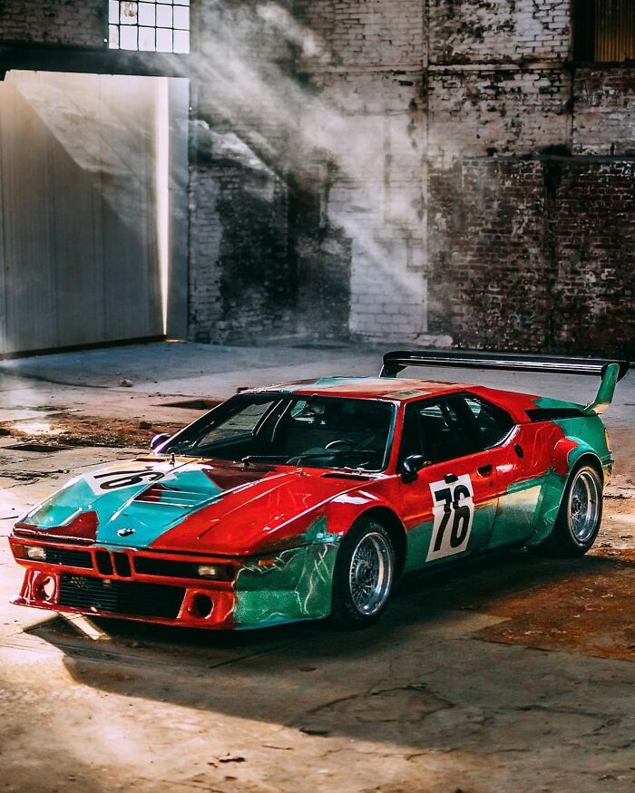 BMW M1 1979 расписанный Энди Уорхолом за 28 минут