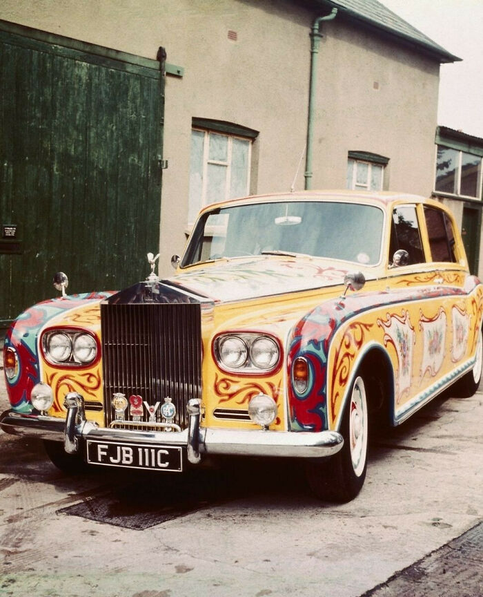 Rolls-Royce Phantom V Джона Леннона в психоделической росписи 1967 год