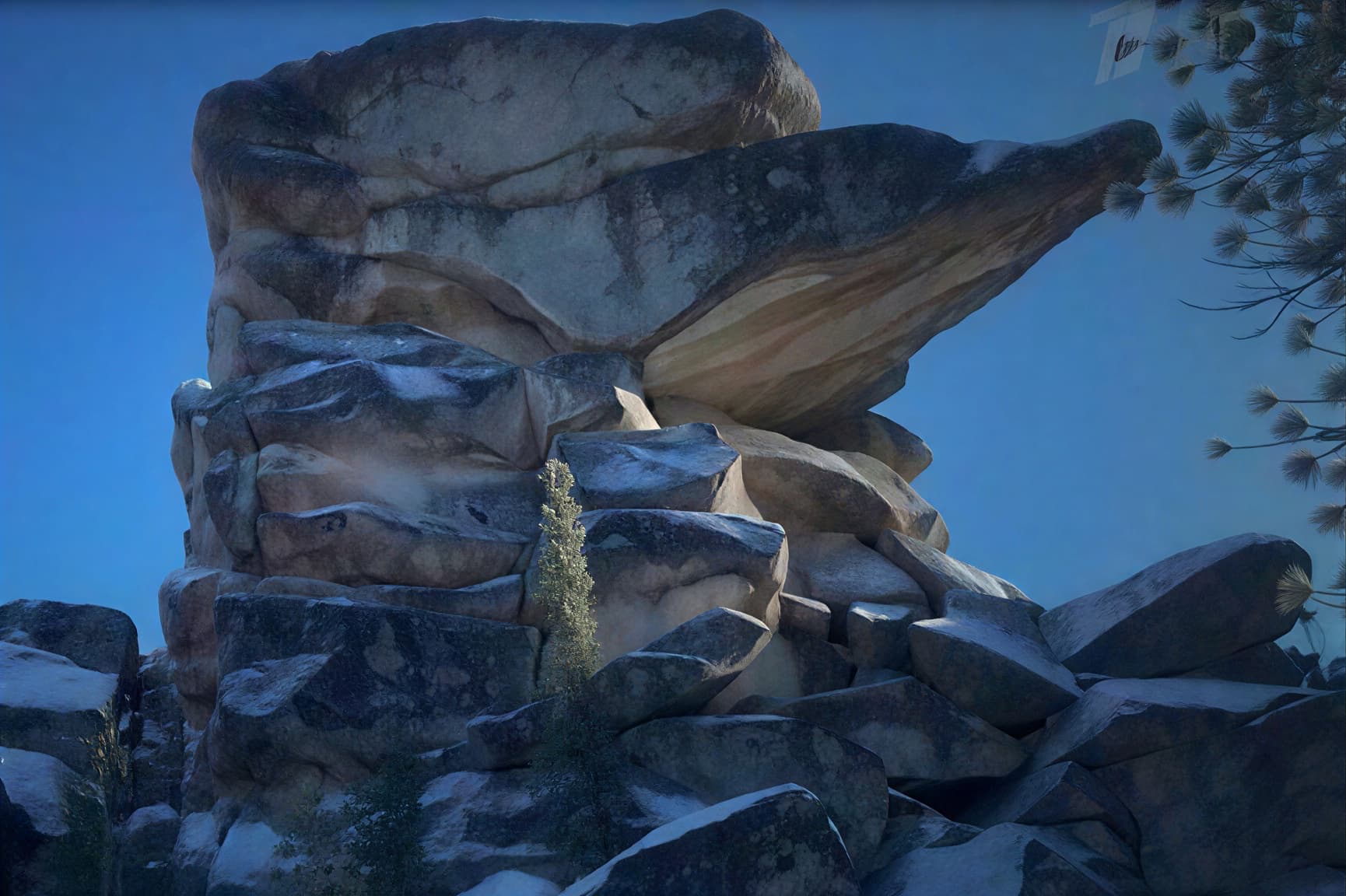 Панорама скалы Буратинка на фоне заснеженного неба и лесистых холмов Кутурчинского Белогорья