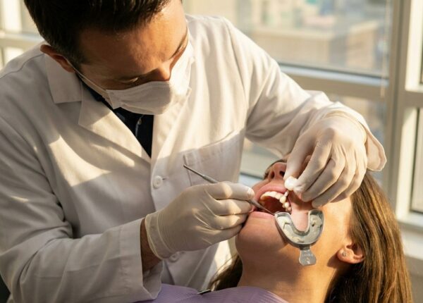 Что нужно знать о циркониевых коронках: преимущества, недостатки и долговечность