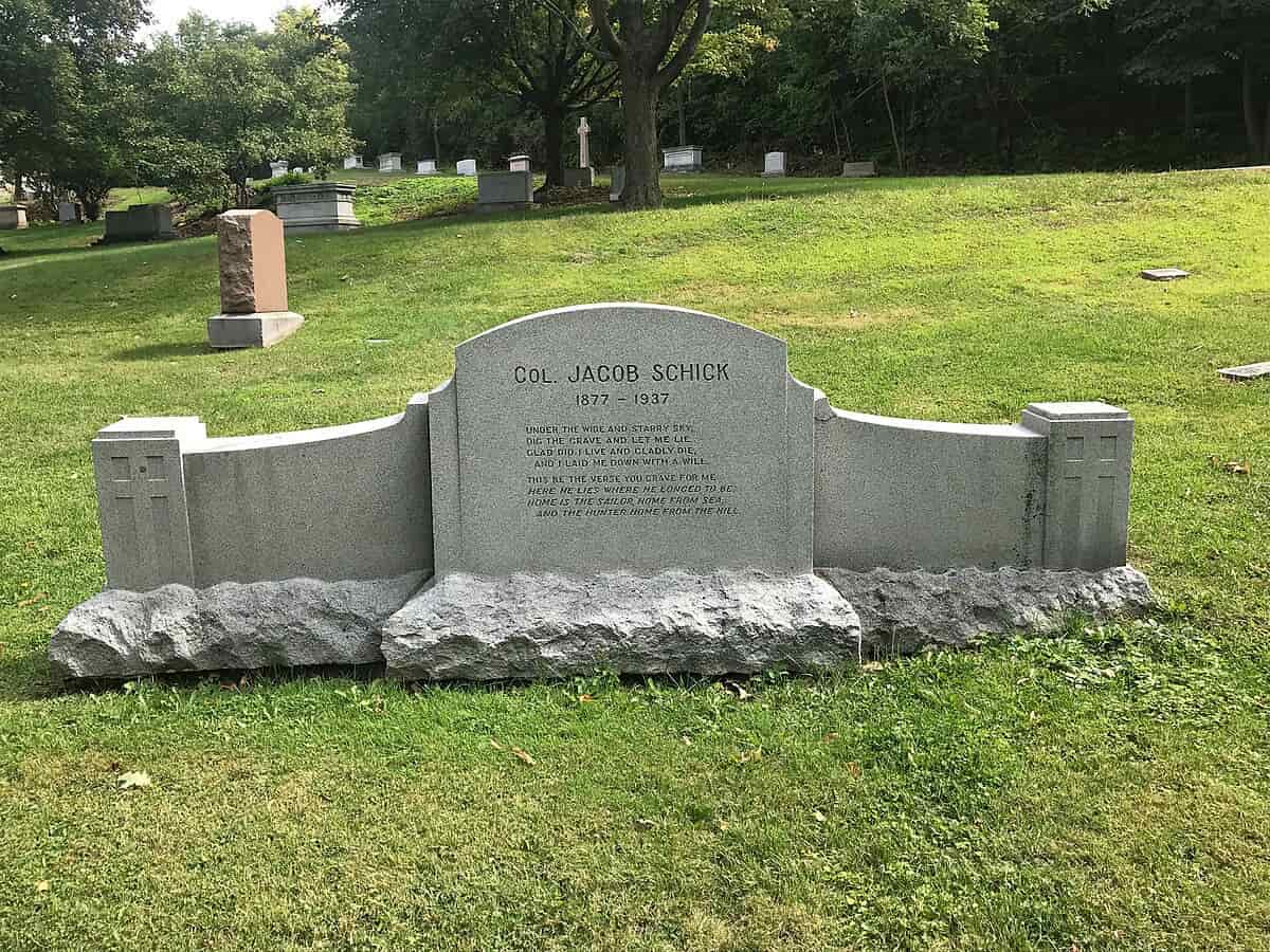 Надгробие Джейкоба Шика кладбище Мон-Руаяль Монреаль 1937