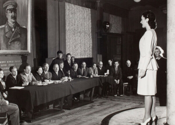 Послевоенный СССР на фотографиях Роберта Капы: Взгляд сквозь железный занавес