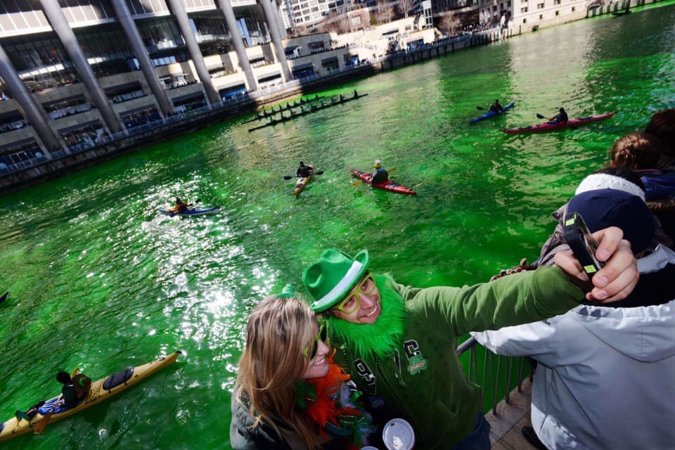 Зелёная река Чикаго День святого Патрика