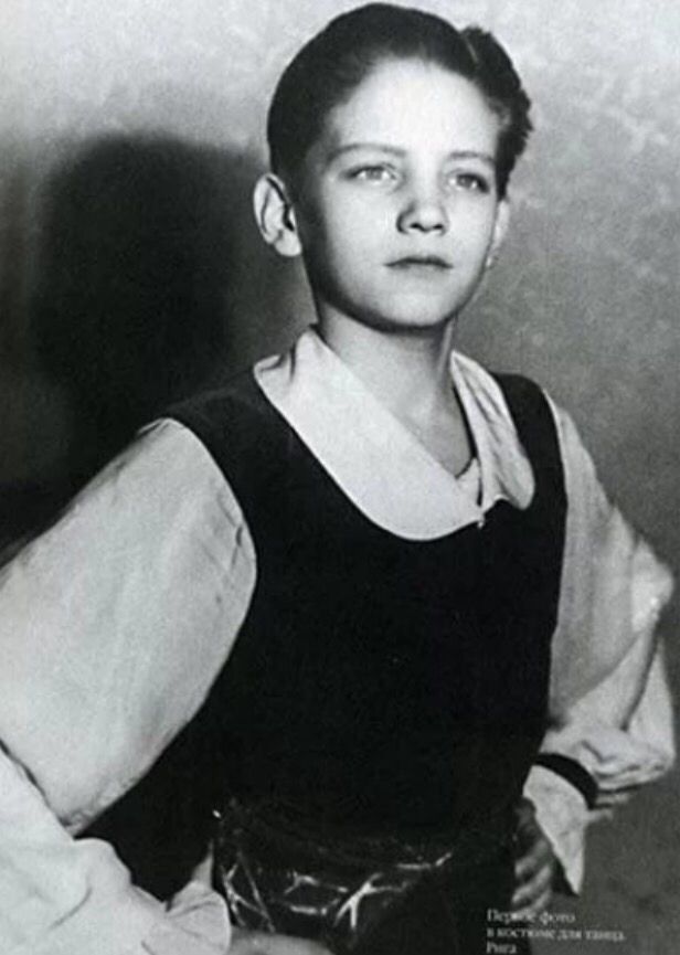 Марис Лиепа подросток