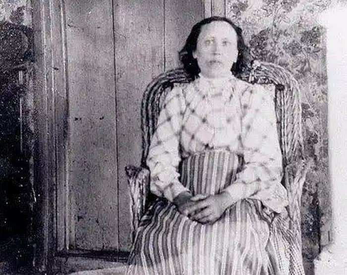 Каролина Олссон в 46 лет, фотография после пробуждения от 32-летнего сна