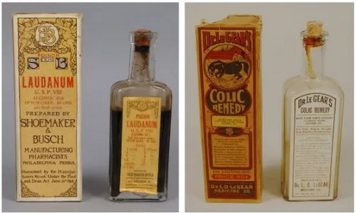 Флаконы лауданума двух производителей 1900-1910 годы