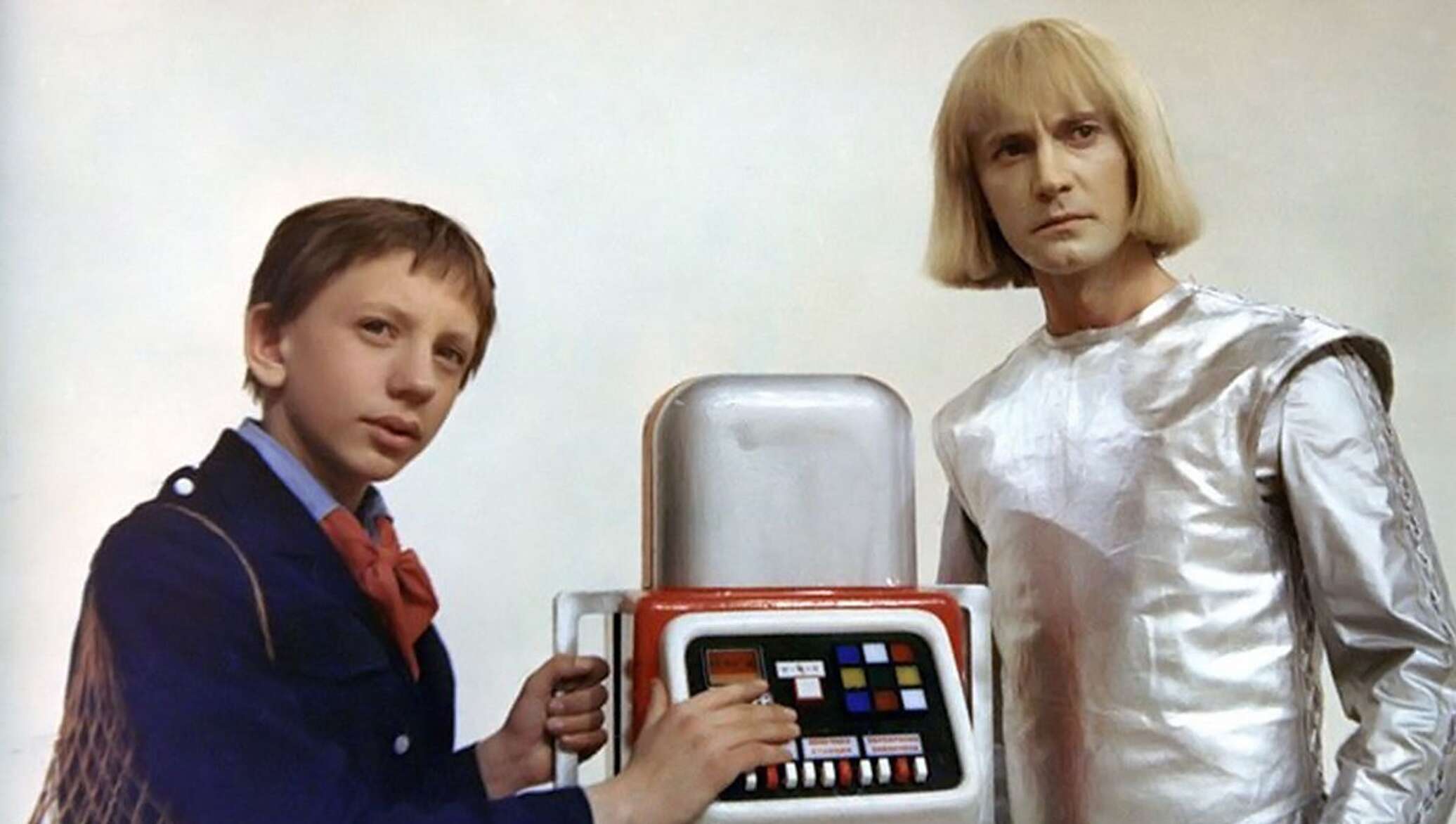 Алексей Фомкин и Евгений Герасимов в фильме Гостья из будущего