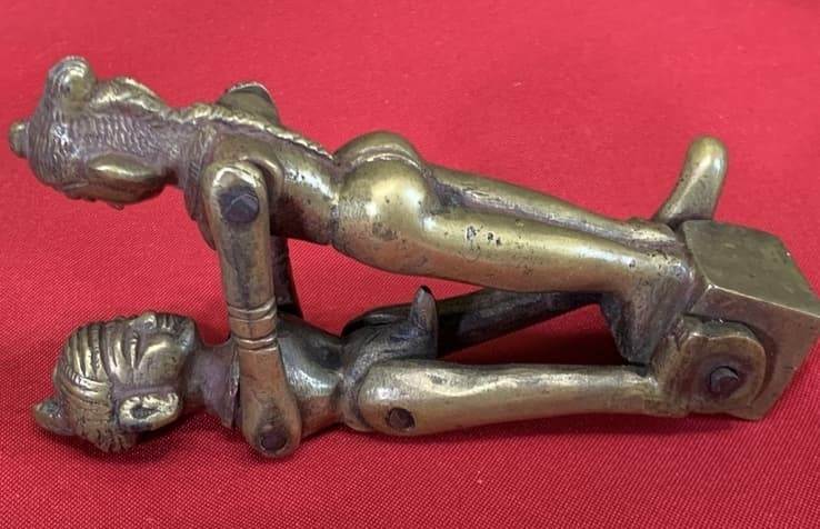 Бронзовые фигуры Яб-Юм на шарнирах Шива и Шакти начало XX века