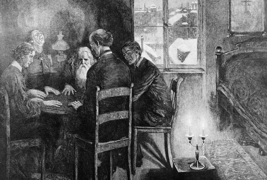 Достоевский на сеансе спиритистов