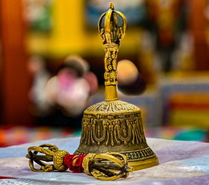 Ваджра и колокольчик гханта &mdash; ритуальные символы тибетского буддизма Ваджраяны