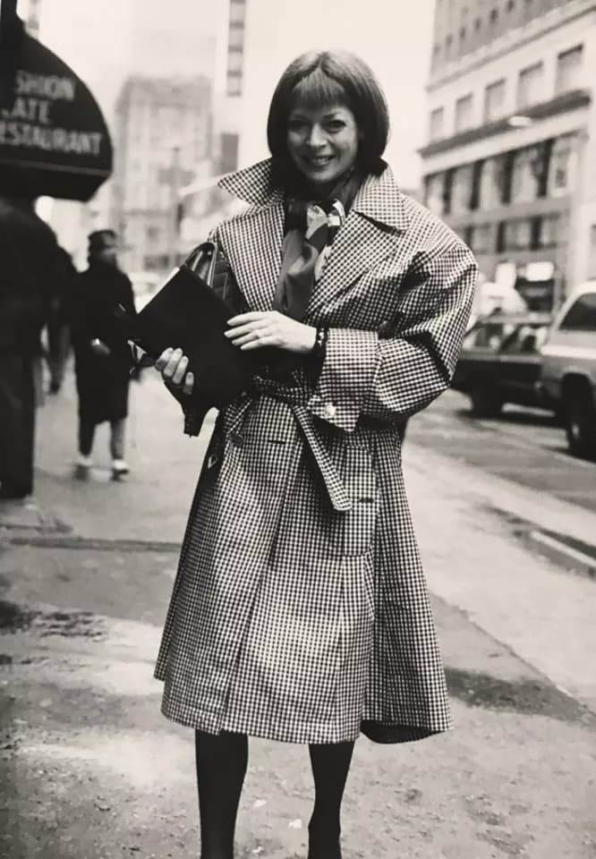 Анна Винтур, главный редактор Vogue, одна из главных героинь съёмок Каннингема