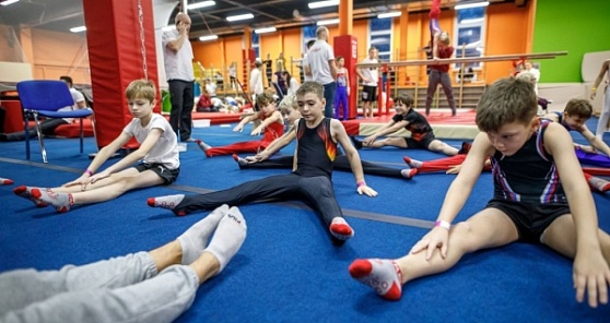 Школа акробатики: не просто спорт — система воспитания через движение