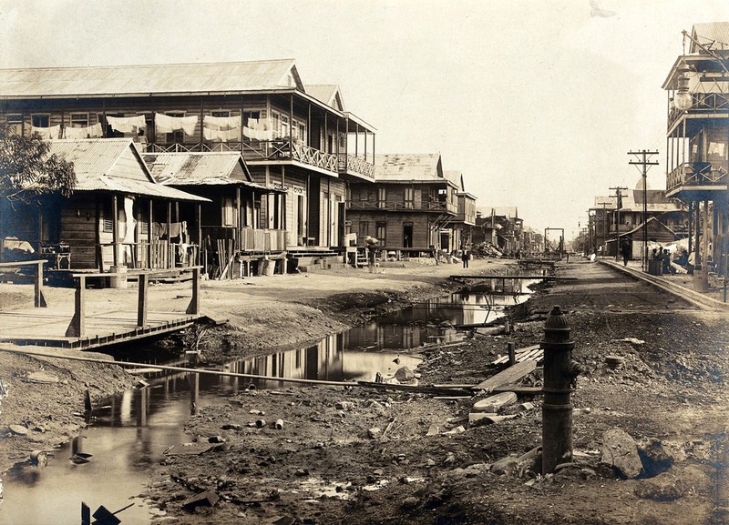 Город Колон в 1880-е годы &mdash; главный центр развлечений строителей канала