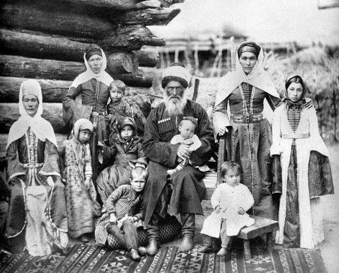 Семья черкесского князя, конец XIX века