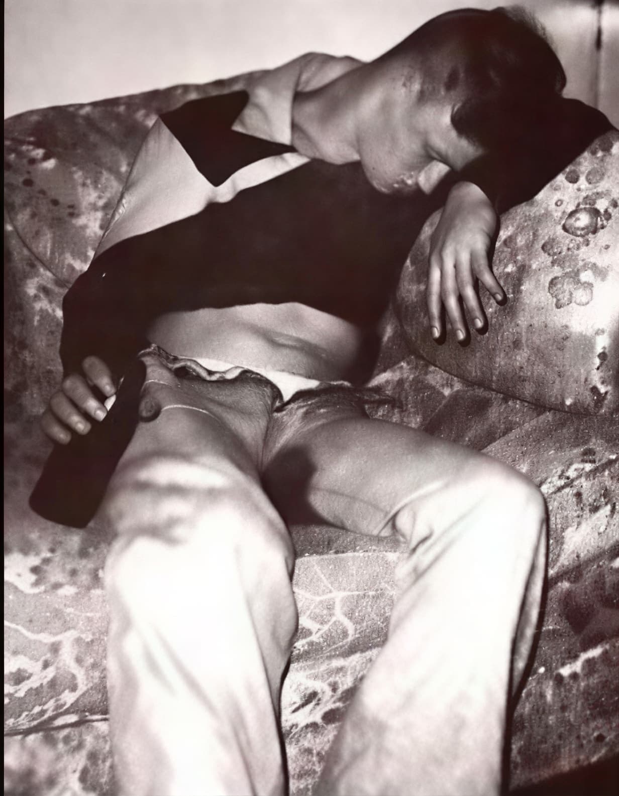 Фотография неизвестного мужчины, найденная в доме Крафта