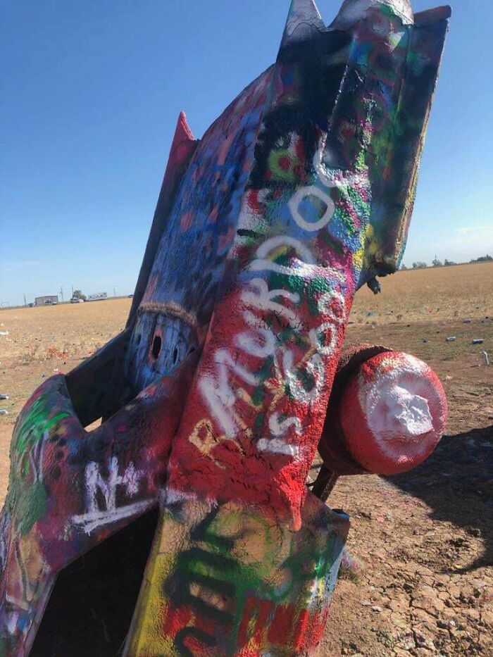 Bigpicture ru unbelievable things people stumbled upon in the desert 55