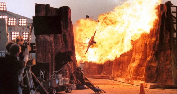 Ватные палочки, паяльники и латекс: как 27 культовых фильмов обходились без компьютеров