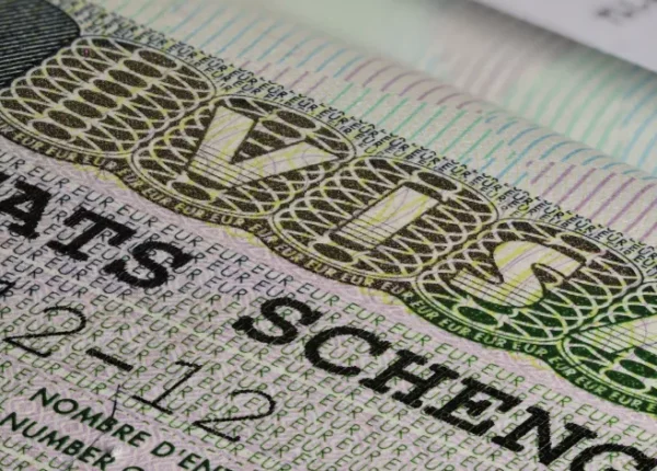 Как оформить шенгенскую визу в Казахстане: пошаговое руководство для путешественников