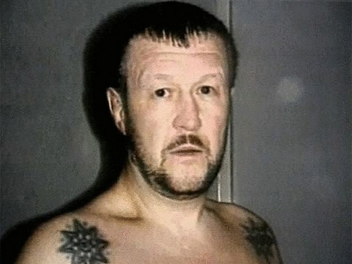 Вячеслав Иваньков со звёздами на плечах &mdash; символами вора в законе &mdash; сейчас обесценены