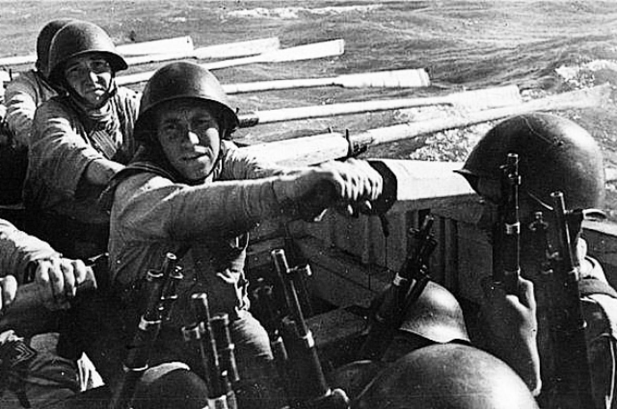 Матросы Балтийского флота на Ораниенбаумском плацдарме 1941 год