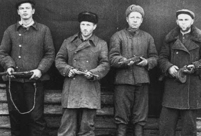 Охотничье ружьё на фоне сибирского пейзажа &mdash; в Улан-Удэ бандиты быстро вооружались за счёт охотничьего оружия