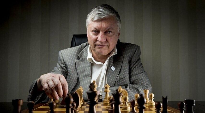 Портрет Анатолия Карпова, двенадцатый чемпион мира по шахматам