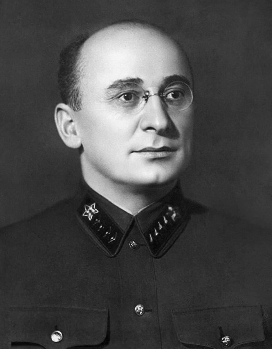 Лаврентий Павлович Берия &mdash; министр внутренних дел СССР, инициатор амнистии 1953 года