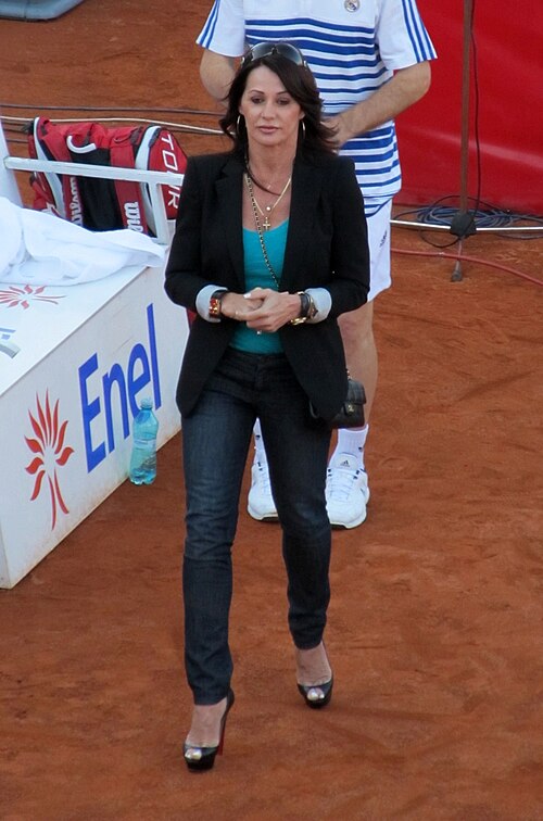 Надя Команечи на теннисном турнире BRD Năstase Țiriac Trophy в 2012 году