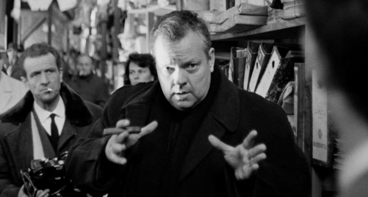 Орсон Уэллс на студии — рабочий момент