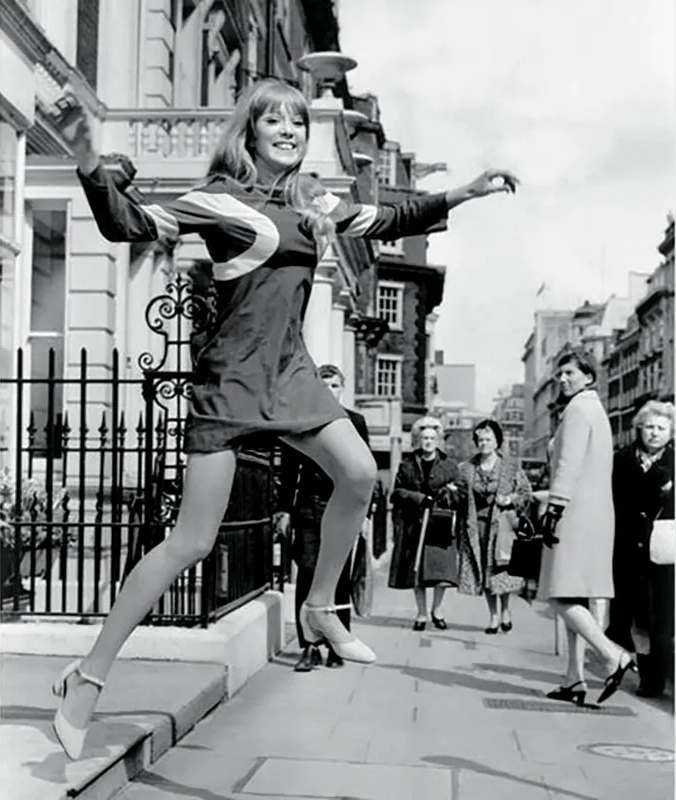 Патти Бойд на съёмке для Vogue, 1963 год