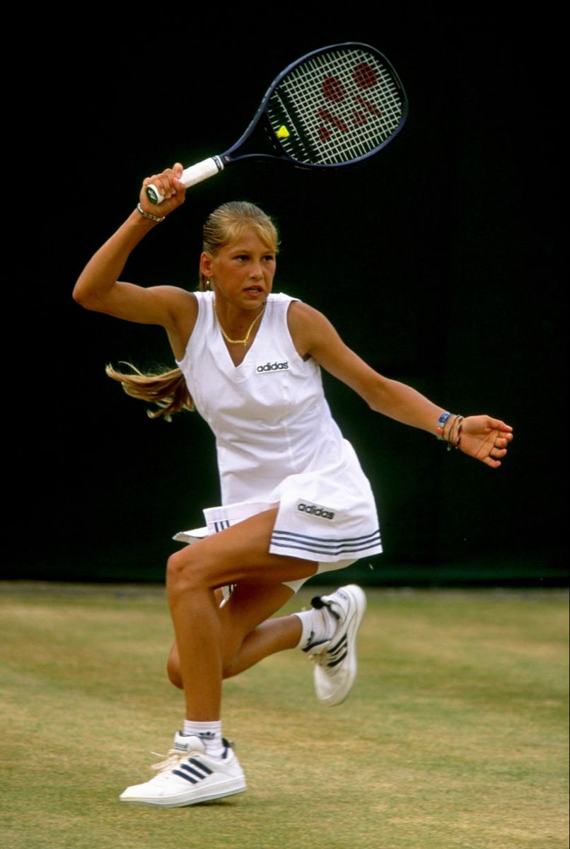 Анна Курникова с ракеткой, тренировочный снимок, 2001&ndash;2002 годы